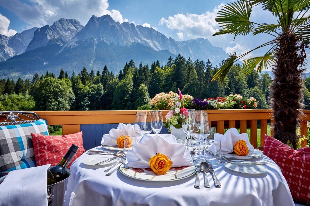 Romantik Alpenhotel Waxenstein Грайнау Экстерьер фото